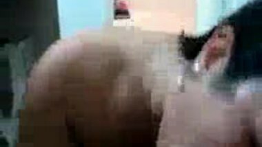 Indian bhabhi deep throat blowjob to angrezi neighbor