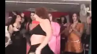 Hot Paki Girl Sexy Mujra