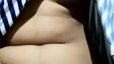 Manipuri girl round boobs showing free Indian sex