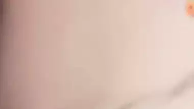 Live cam cute girl playing with boobs and hairy pussy