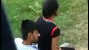 Caught libertine college girl fuck outdoor with BF, MMS desi randi sex