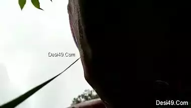 Exclusive- Desi Cheating Wife Outdoor Sex With Lover