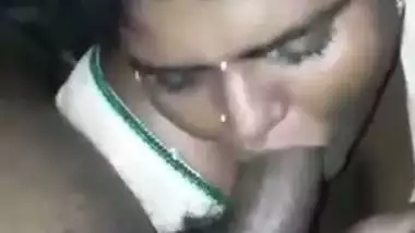 Mature lady gives a blowjob to her owner in Telugu porn