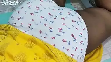 Tamil Aunty Mahi Funny Play And Shaking With Dick