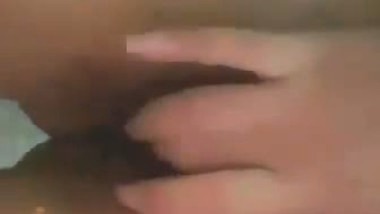 Hot Punjabi nude girl records her naked MMS