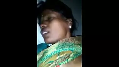 Village aunty using sweet corn for masturbation