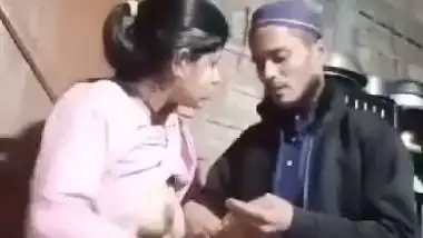 Indian Muslim cousins foreplay sex at home MMS