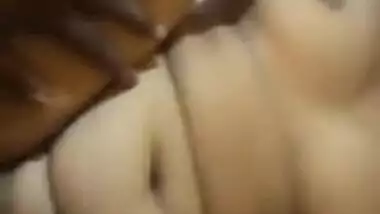 Boy bangs Desi slut's mouth and pussy in close-up XXX homemade video