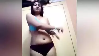 Airtel Call Center Manager Ritu Selfie Nude Video