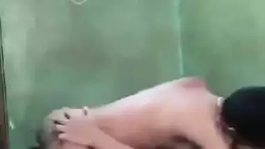 Guy fills stepsister’s pussy with cum in Bangla sex video