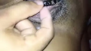 Indian Teen Close Up Pussy Play