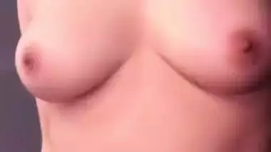 Instagram influencer nude show reveals huge boobs