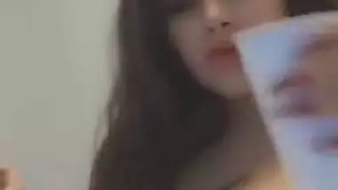 Huge Boobs - Desi Beauty Exposing Her Selfie Mms Video