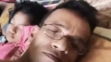 Cheating Bhabhi has fun with her house owner