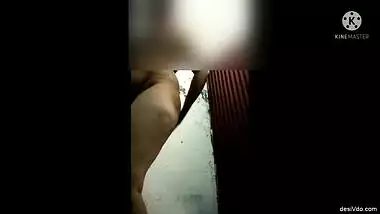 Desi Bhabhi Bathing 3 Clips Merged into single File