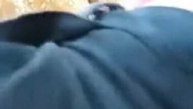 indian muslim aunty having fun in car