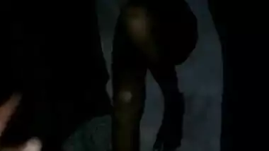 Skinny Desi Bhabhi fucking by her neighbor at night time