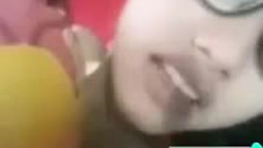 Bangladeshi Hot Girl Showing On Video Call 2 Clips Part 1