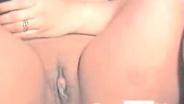 Strella from Pornhublive Gets Her Pussy Wet