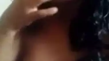 Sexy Srilankan nude MMS video leaked