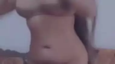 Sexy Desi Hot Girl Showing Her Sexy Ass Part 3