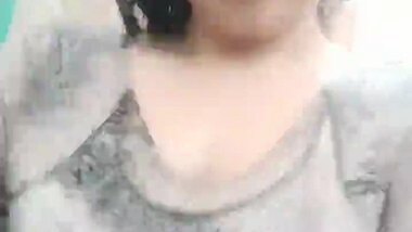Paki Sexy Girl Showing Boobs (update