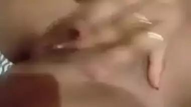 Sexy Srilankan girl nude MMS video