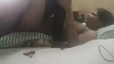 Desi Tamil XXX babe fucks hard with her boyfriend on camera MMS