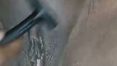 Desi wife xxx pussy shaving before sex viral MMS