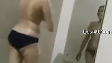 Today Exclusive- Sexy Punjabi Girl Show’s Her Boobs And Dancing