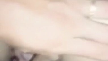 BF fucks his Hijabi GF’s pussy in a Pakistani sex video