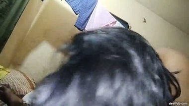 Sexy Indian Girl Sucking Vdo