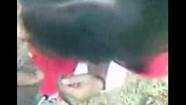 Fsiblog – Desi girl outdoor fun in school dress MMS