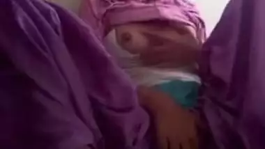 Indian teen fingering and exposing virgin boobs