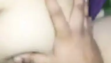 Desi aunty pussy fingering and fuck