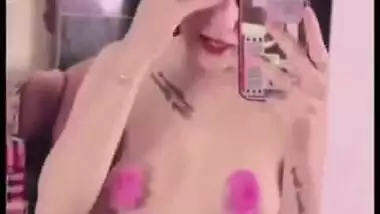 Jasneet Kaur Boobs Video from Instagram