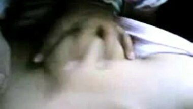 Hot Northindian College Girl fucked with her BF in a CAR
