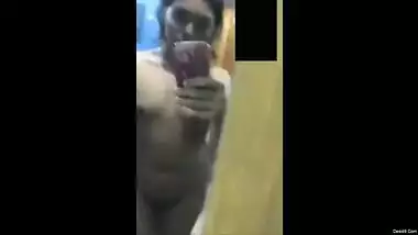 Lucky Indian girl tests new phone camera filming the naked body