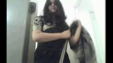 Indian Plumpy Bitch Aunty Fucking And Handjob