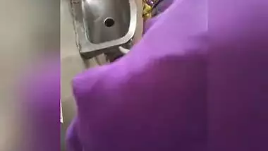 Real Porn MMS Of Indian Couple Fucking At Toilet In Train