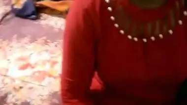 Bangladeshi kudi ki naked video captured by broker