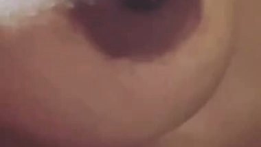 Bengali girl in glasses showing nude body curves