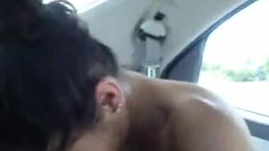 Amateur shy Indian gives blowjob in car