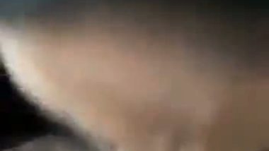 Muslim girl gives an Indian blowjob to her stepbrother