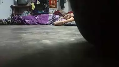 South Indian aunty gets fucked on floor