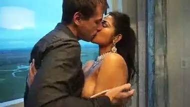 Desi Blue Film Showing Hot Wife Banged By White Guy