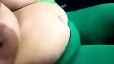 Mallu car sex MMS to make your mood horny