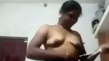 Saree stripping Tamil maami