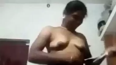 Saree stripping Tamil maami