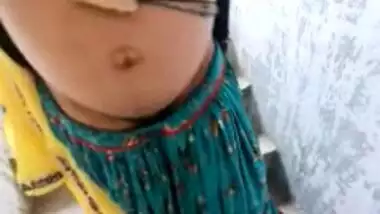 Indian bhabhi showing her boobs and pussy giving blowjob